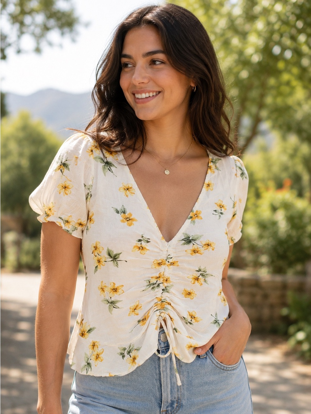 AMERICAN EAGLE Viscose Cream Ruched Front Blouse With Yellow Floral Size XS